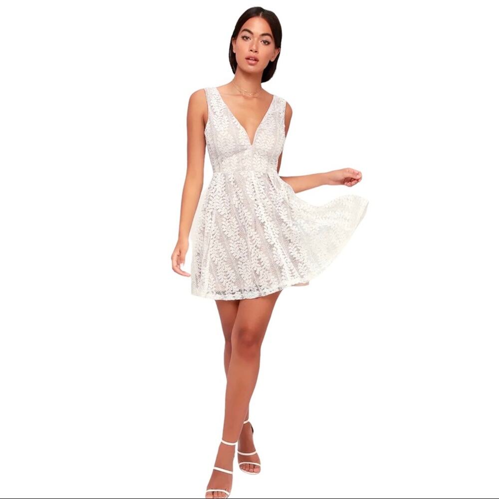 Lulus All of My Heart White Lace Skater Dress Size Small Coquette Bride Cocktail